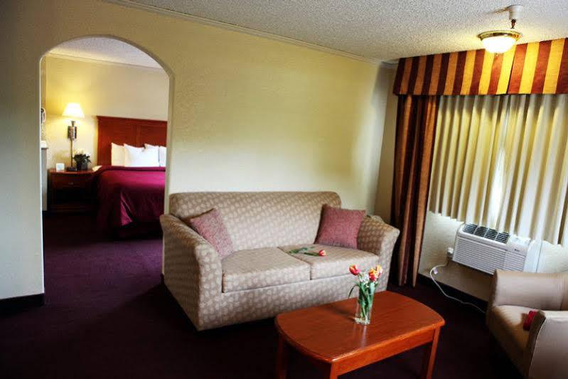 Clarion Inn Renton-Seattle المظهر الخارجي الصورة