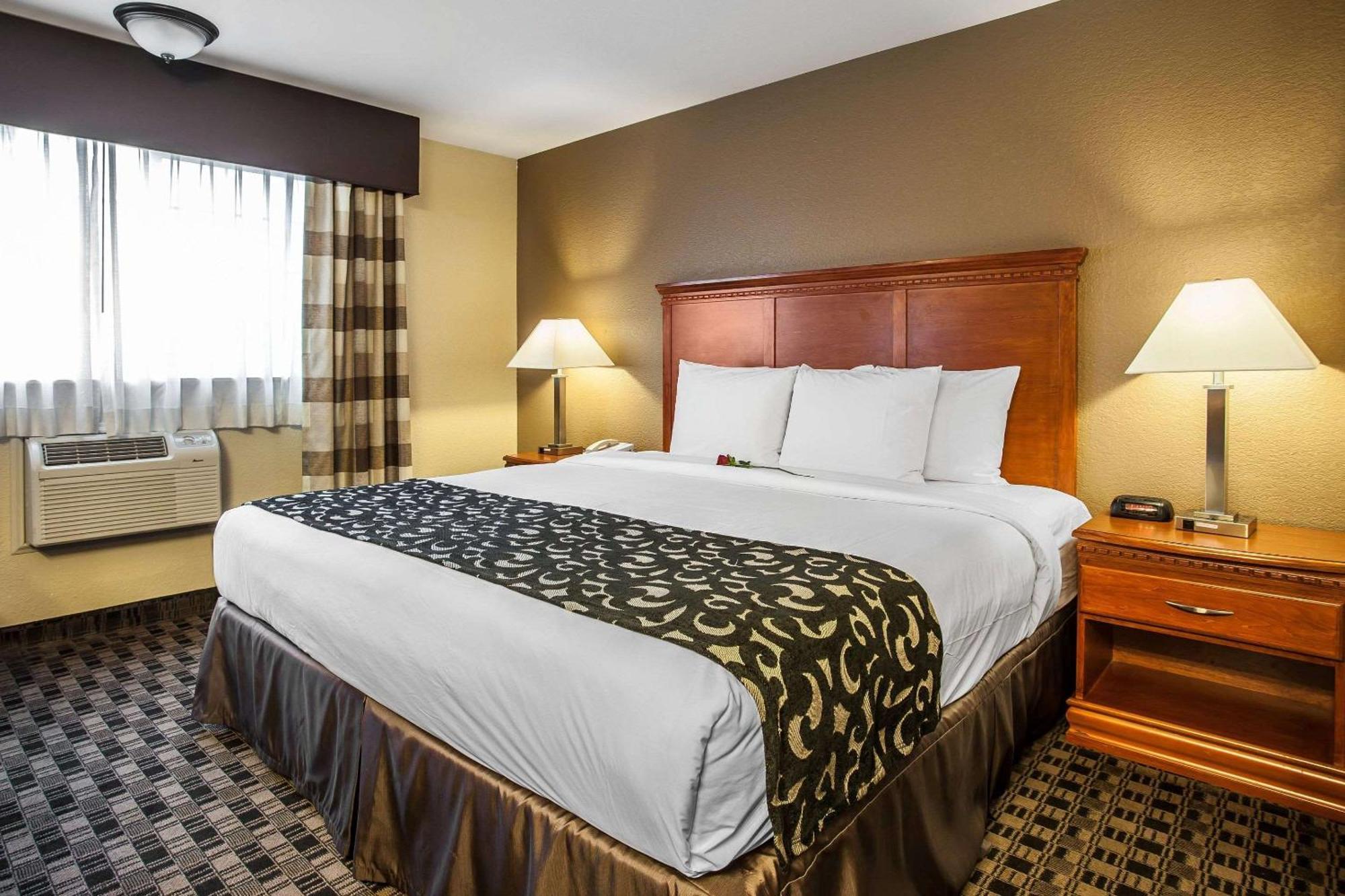 Clarion Inn Renton-Seattle المظهر الخارجي الصورة