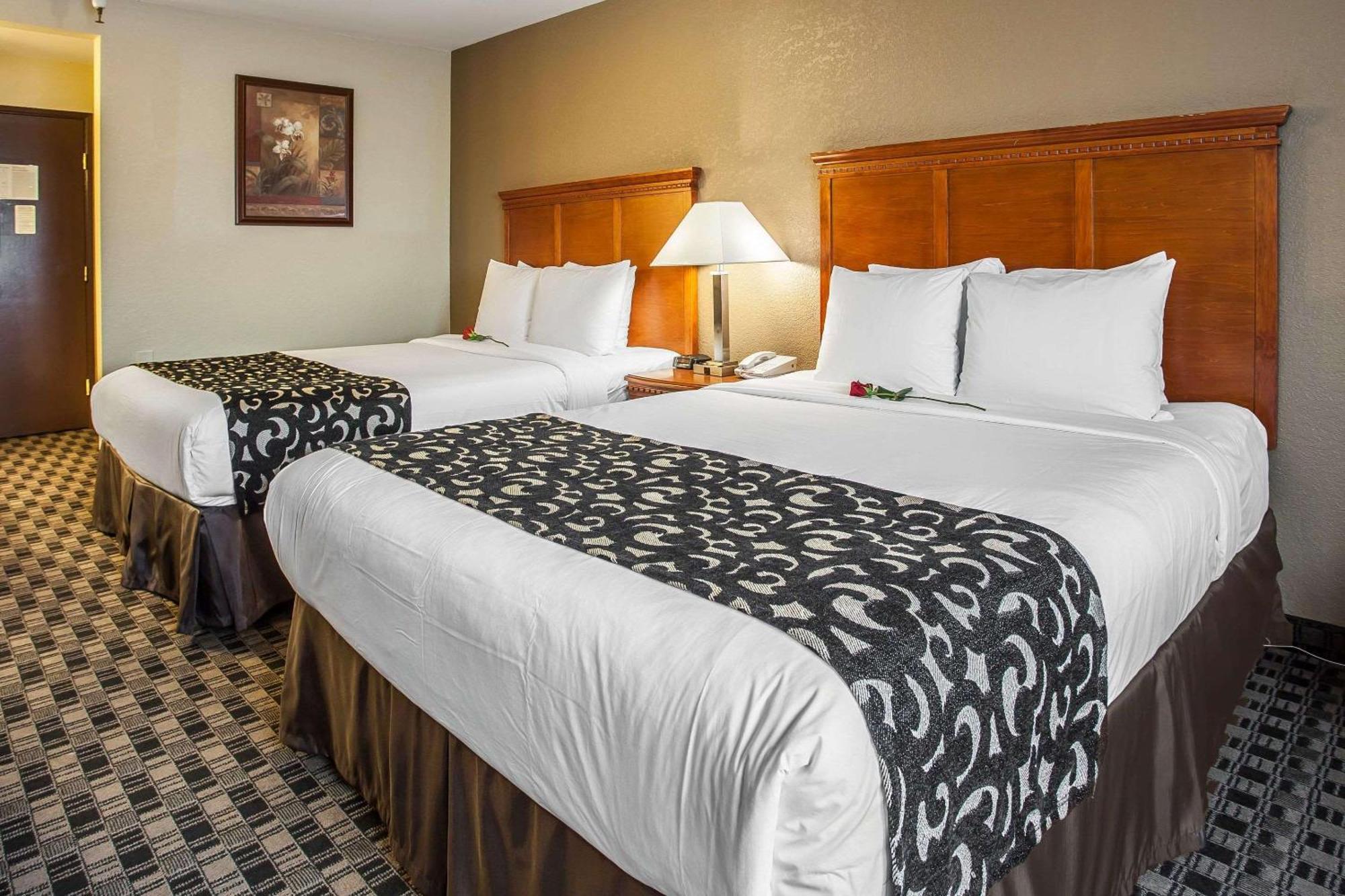 Clarion Inn Renton-Seattle المظهر الخارجي الصورة